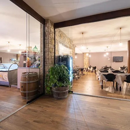 Primera 4* Moniga del Garda